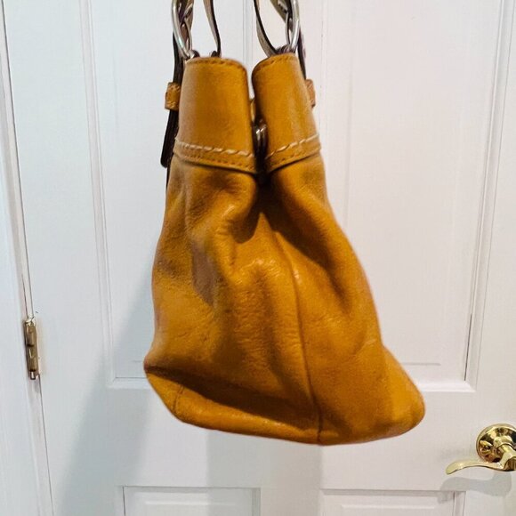 Gorgeous Y2K 2000 Hobo Leather Vintage Coach Shoulder Bag - Picture 13 of 16